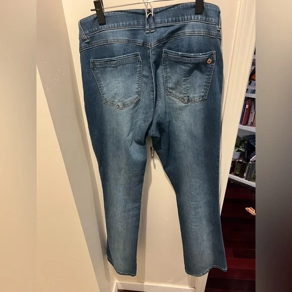 Classic Blue Women's Jeans democracy - Picture 4 of 4